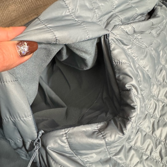 LuLu Lemon Switch Over Bomber Jacket - Picture 9 of 10